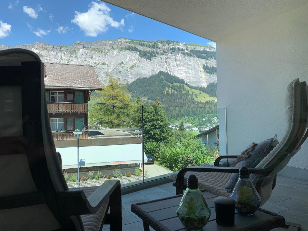 Montanas - Luxuswohnung Mit Kamin - Nahe Caumasee & Talstation Flims Bagian luar foto