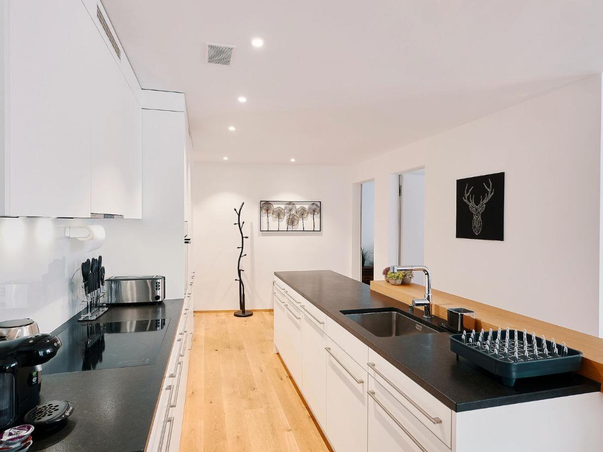 Montanas - Luxuswohnung Mit Kamin - Nahe Caumasee & Talstation Flims Bagian luar foto