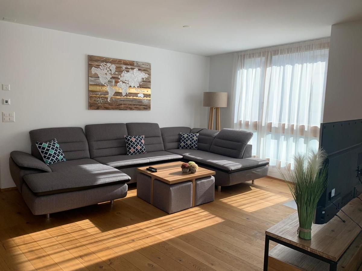 Montanas - Luxuswohnung Mit Kamin - Nahe Caumasee & Talstation Flims Bagian luar foto