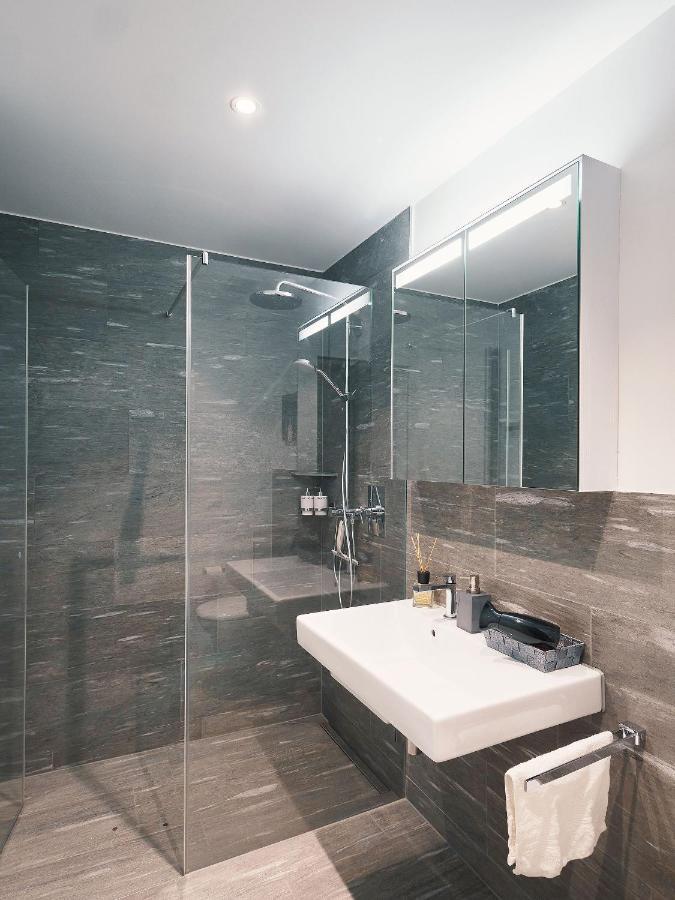 Montanas - Luxuswohnung Mit Kamin - Nahe Caumasee & Talstation Flims Bagian luar foto